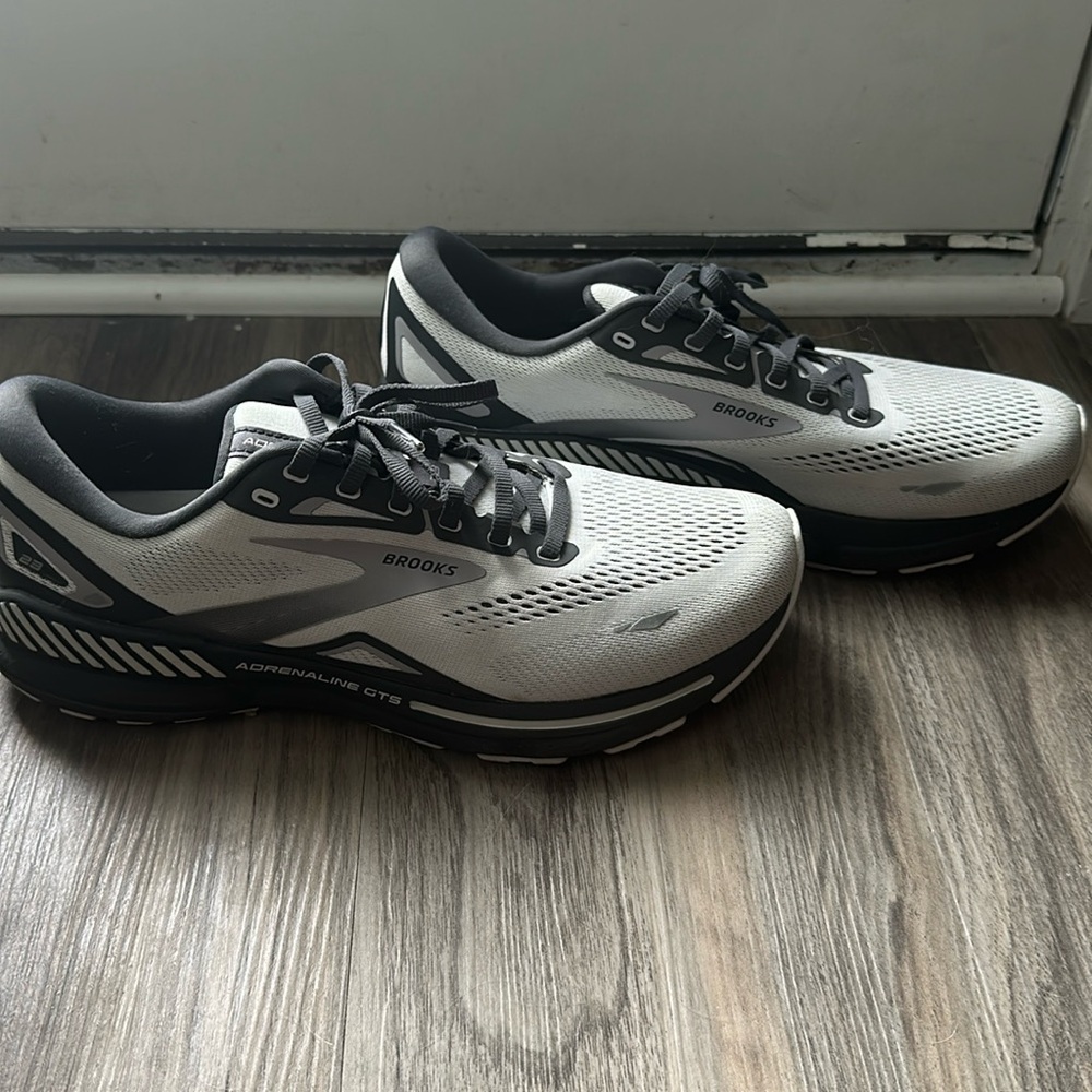 Brooks Men’s Adrenaline GTS 23
